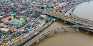 Lagos govt orders motorists to vacate all bridges