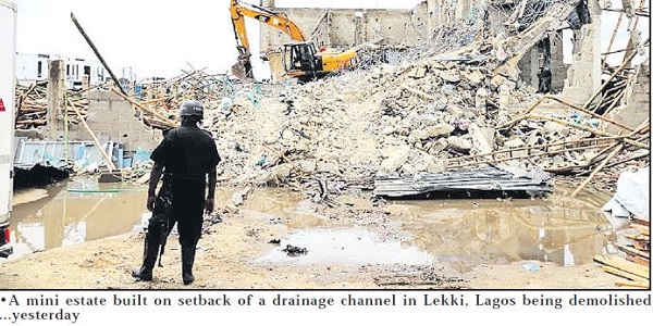 Lagos govt demolishes structures on drainage channels in Lekki