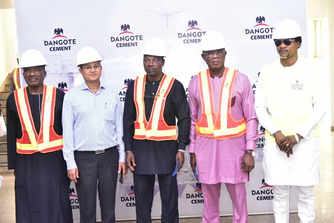 FG commends Dangote Cement for vital roles in economic diversification